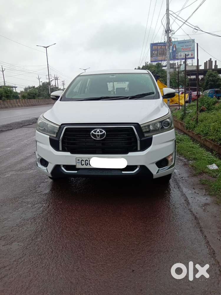 Toyota Innova Crysta 2.4 V, 2016, Diesel