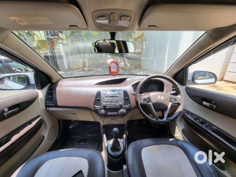 Hyundai I20 2010-2012 1.2 Asta Option With Sunroof, 2009, Petrol