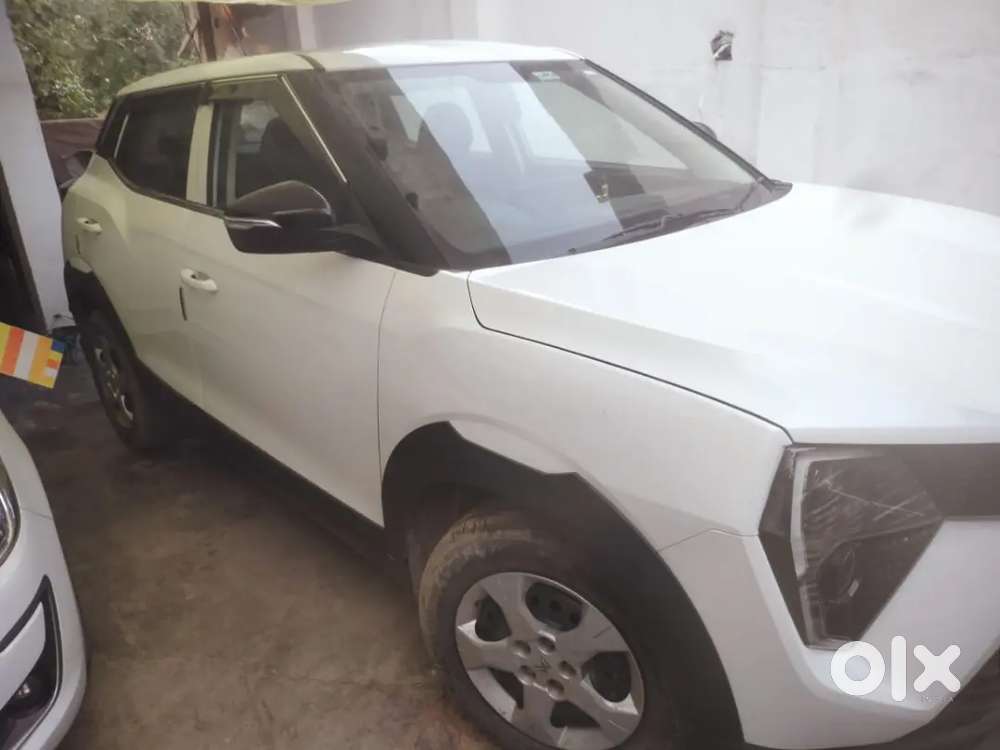 Mahindra Xuv 3xo 2025 Petrol 7000 Km Driven Brand New