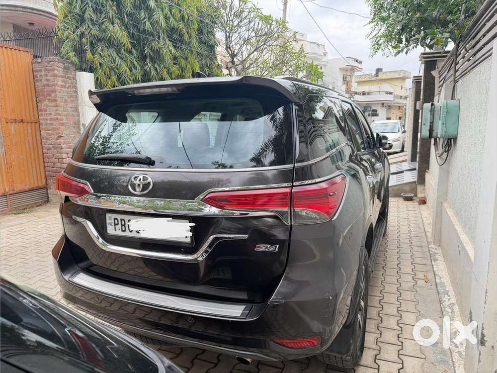 Toyota Fortuner 2016 Diesel Well Maintained