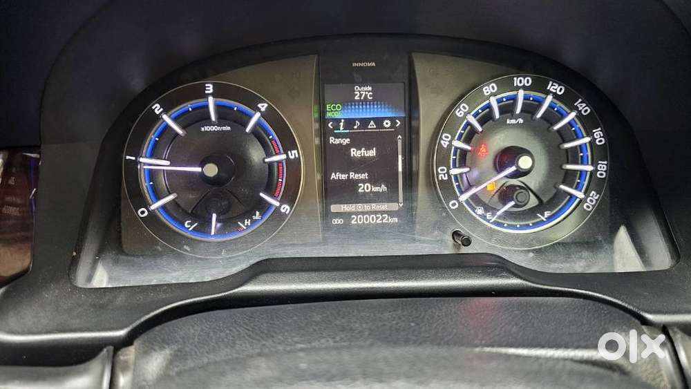 Toyota Innova Crysta 2.4 V 7 Str, 2016, Diesel
