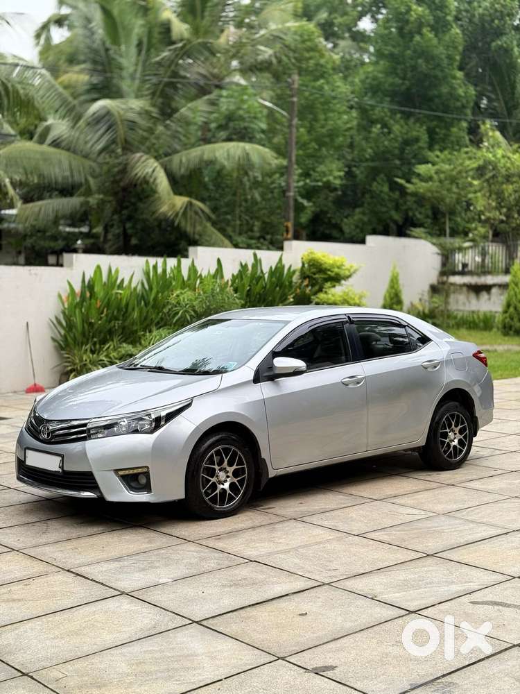 Toyota Corolla Altis 1.8 J, 2015, Diesel
