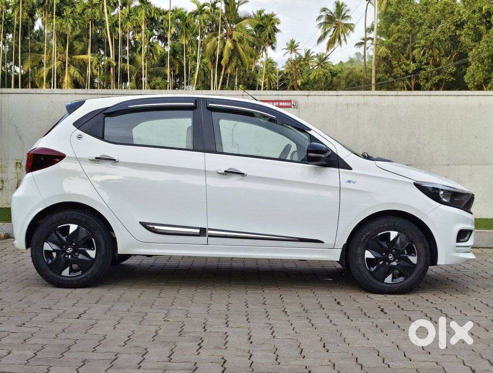 Tata Tiago Ev Xz Plus Tech Lux Lr, 2023, Electric