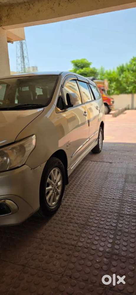 Innova 2013 Well Maintain, (owner No Dealer)