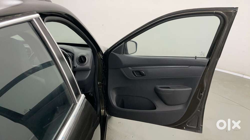 Renault Kwid 2019-ongoing 1.0 Rxt (o), 2016, Petrol