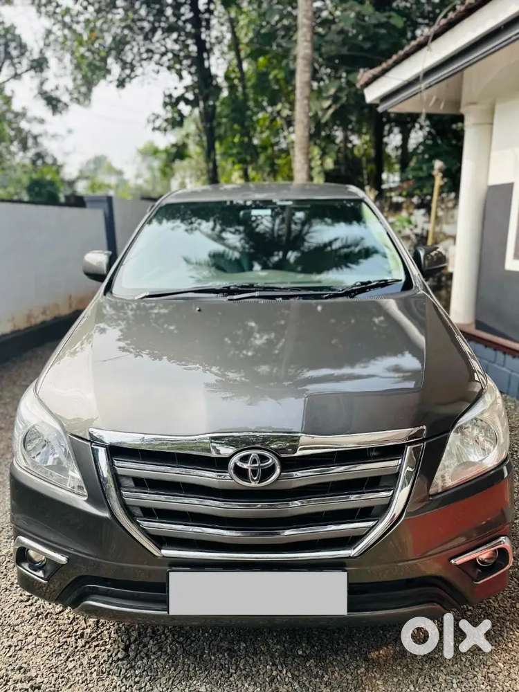 Toyota Innova 2014 Diesel Well Maintained