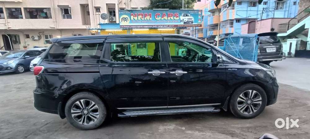 Kia Carnival Premium, 2020, Diesel
