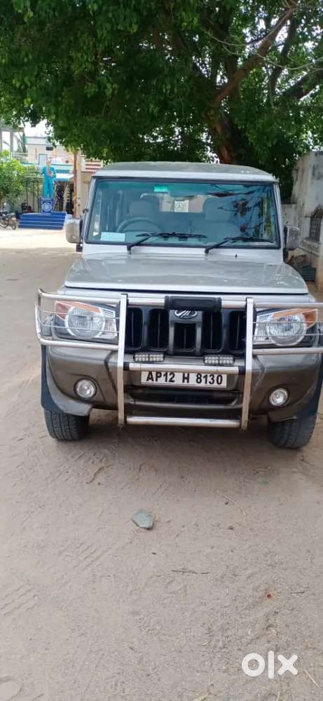 9 Seater Bolero