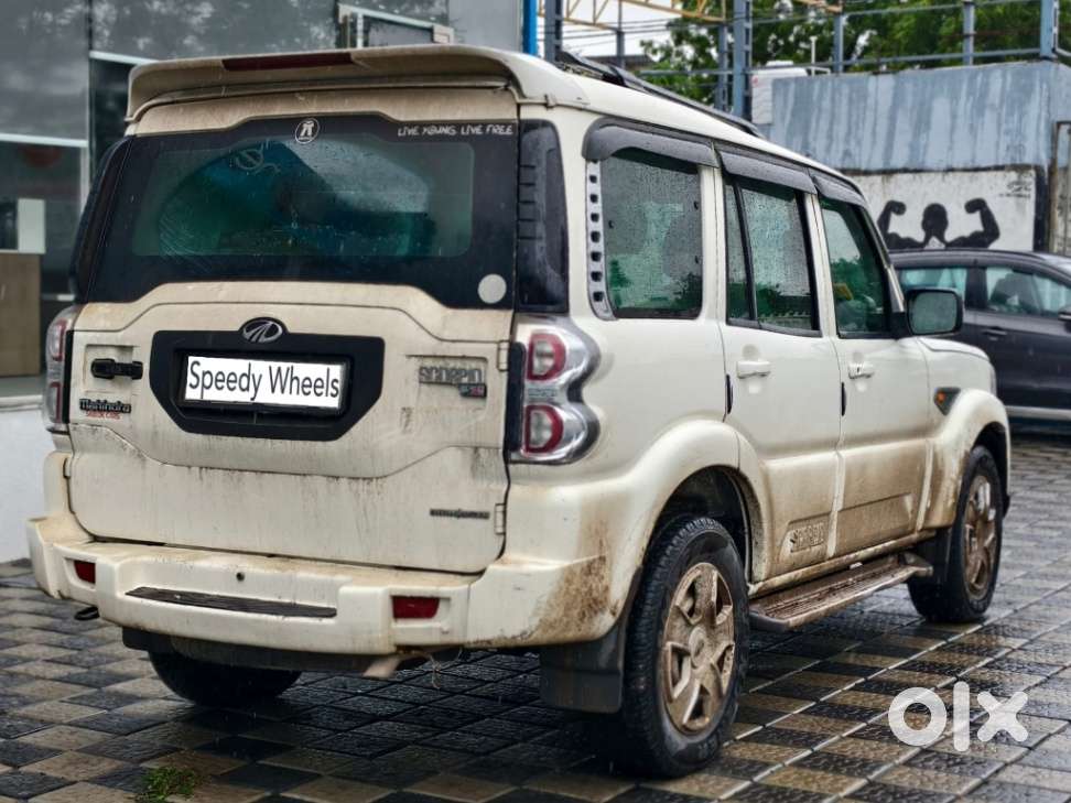 Mahindra Scorpio S4, 2016, Diesel