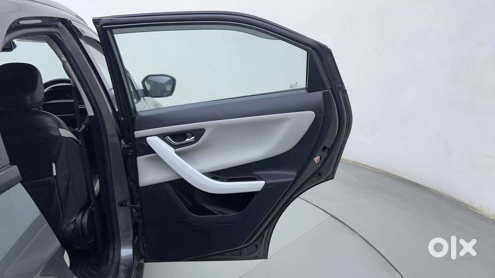 Tata Nexon Creative Plus S 1.2 Revotron Petrol 6 Amt, 2024, Petrol