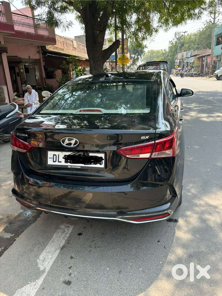Hyundai Verna  2021 Black Cng 35000km Driven