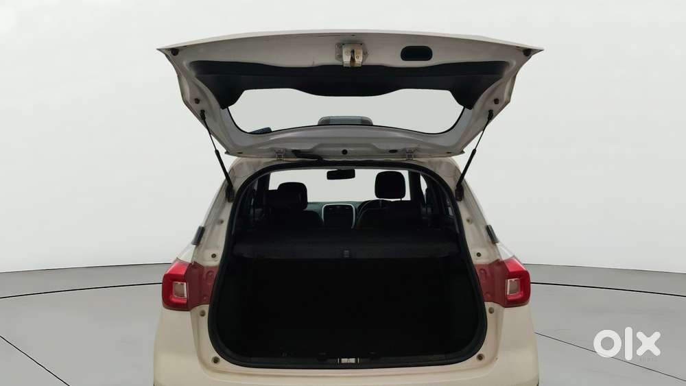 Maruti Suzuki Vitara Brezza 1.5 Vxi At, 2021, Petrol