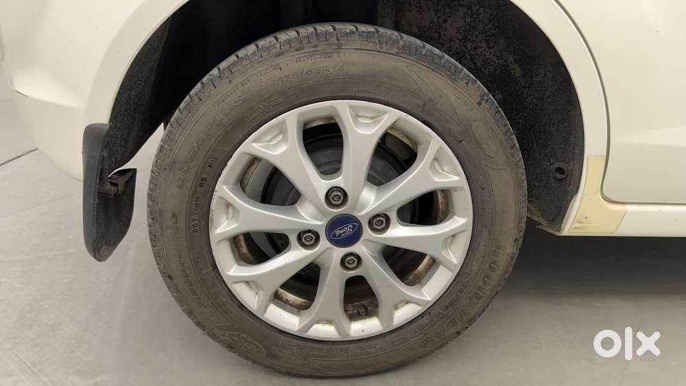 Ford Figo 1.2 Duratec Petrol Titanium, 2013, Petrol