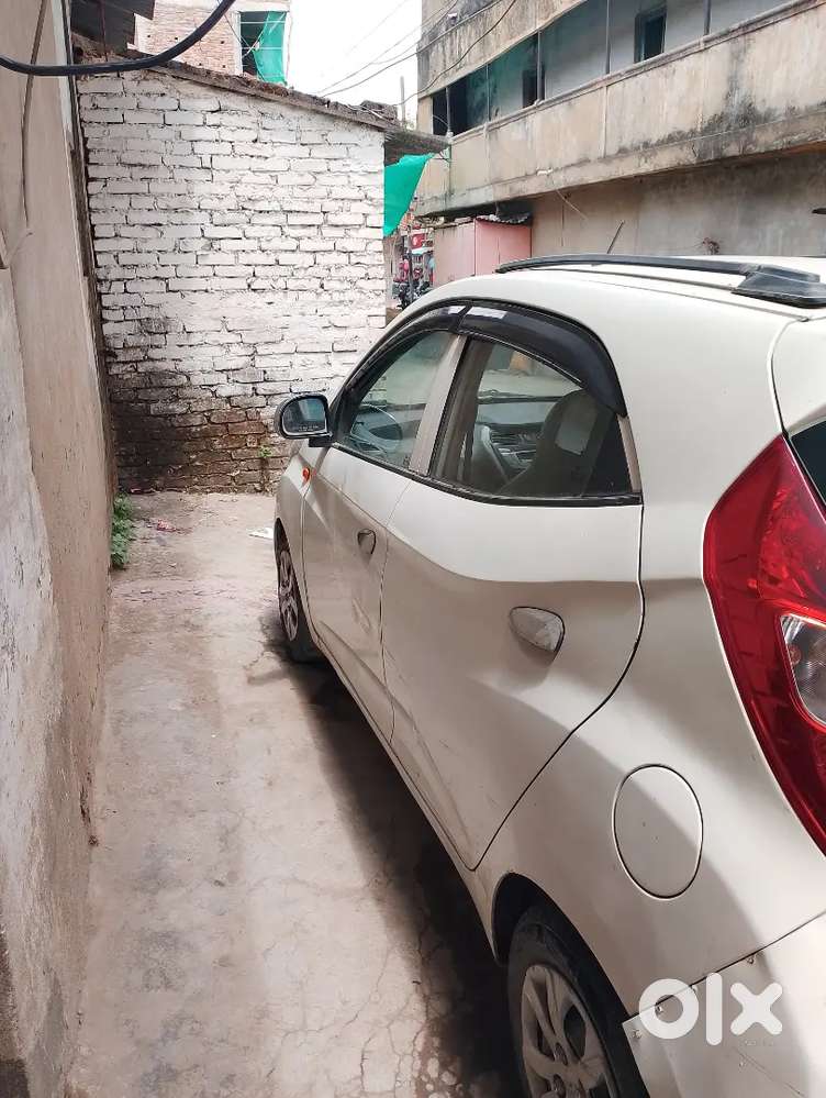 Hyundai Eon 2016 Petrol Well Maintained