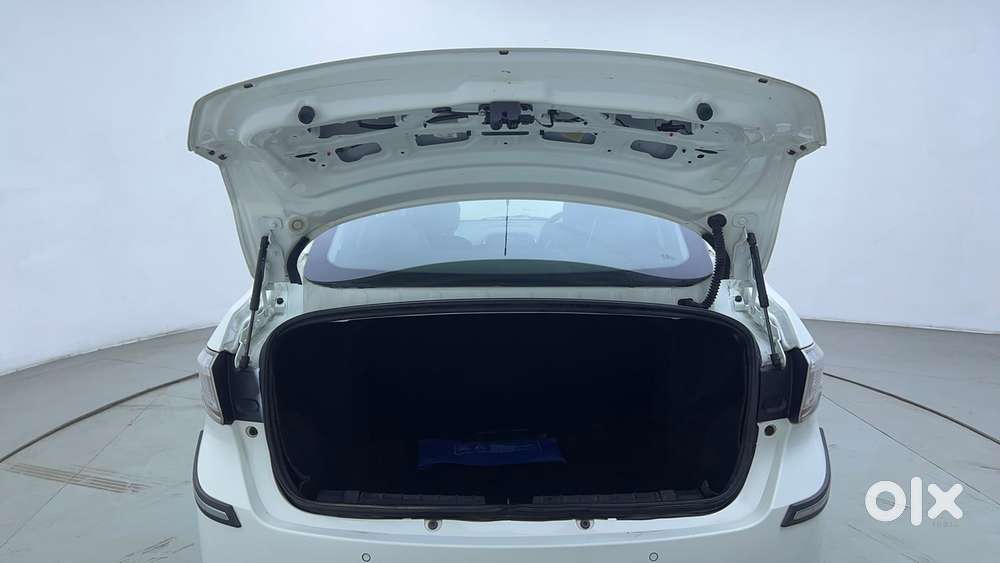 Tata Tigor Xm, 2023, Petrol