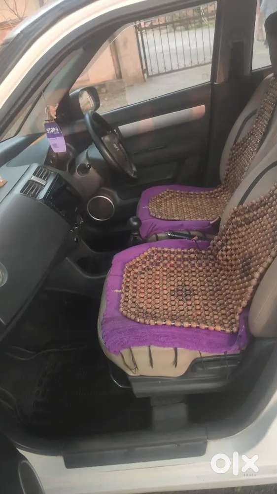 Maruti Suzuki Swift 2010 Petrol 75254 Km Driven