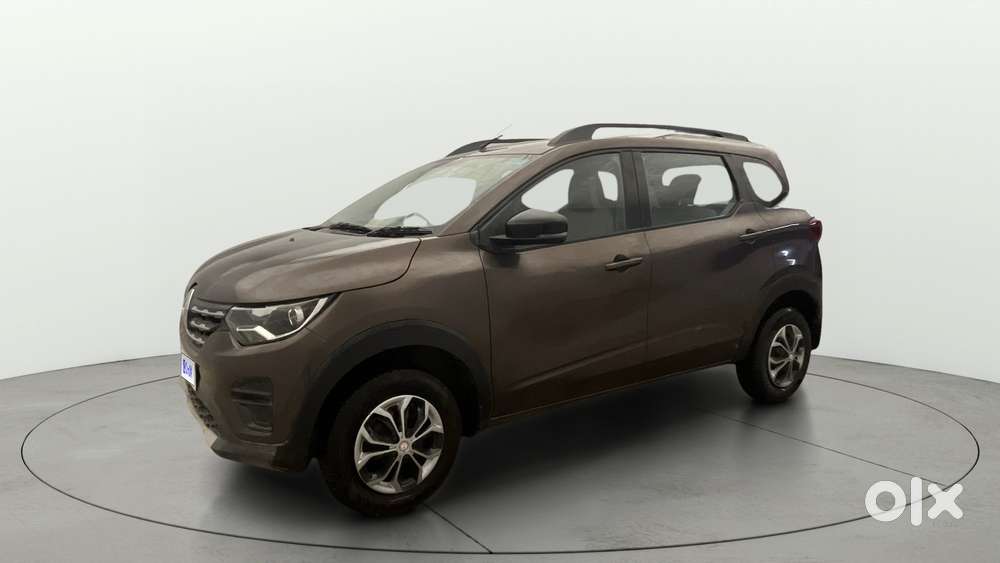 Renault Triber Rxt, 2022, Petrol