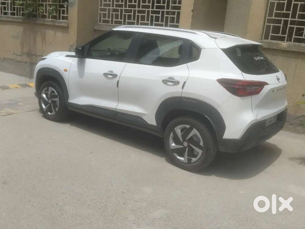 Nissan Magnite 2025 Petrol 5700 Km Driven