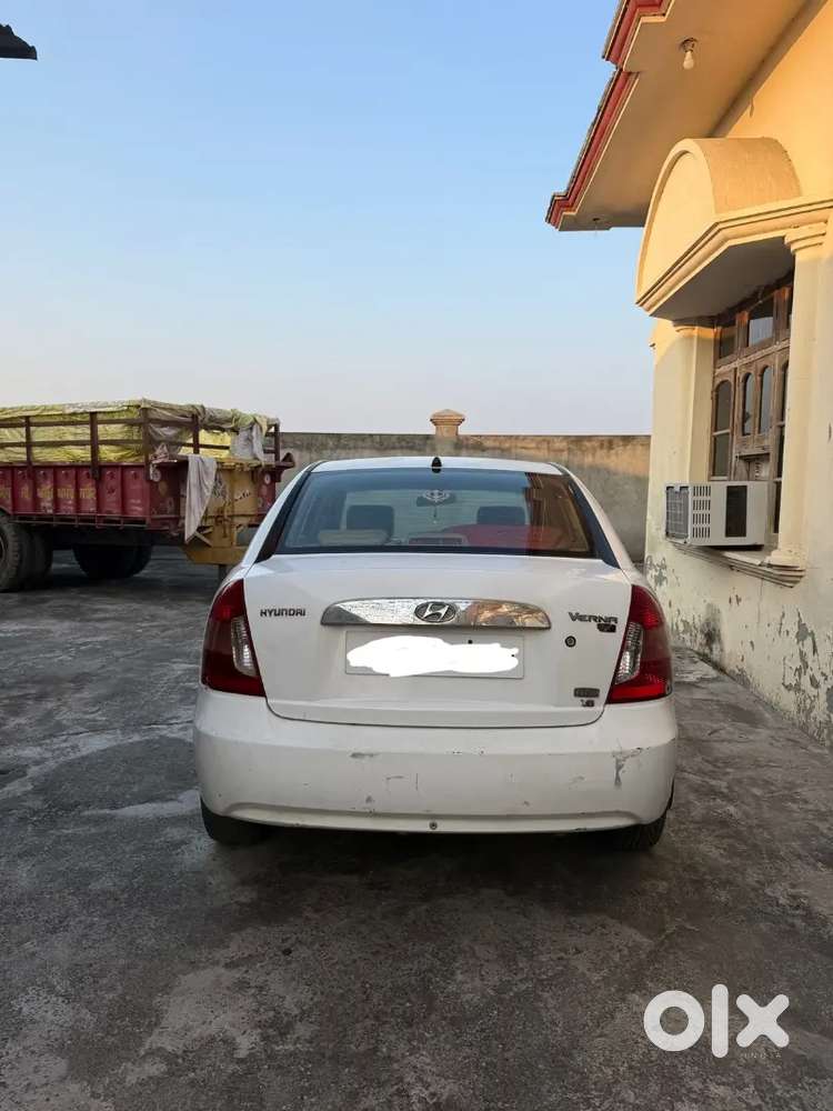 Hyundai Verna 2011 Diesel Manual