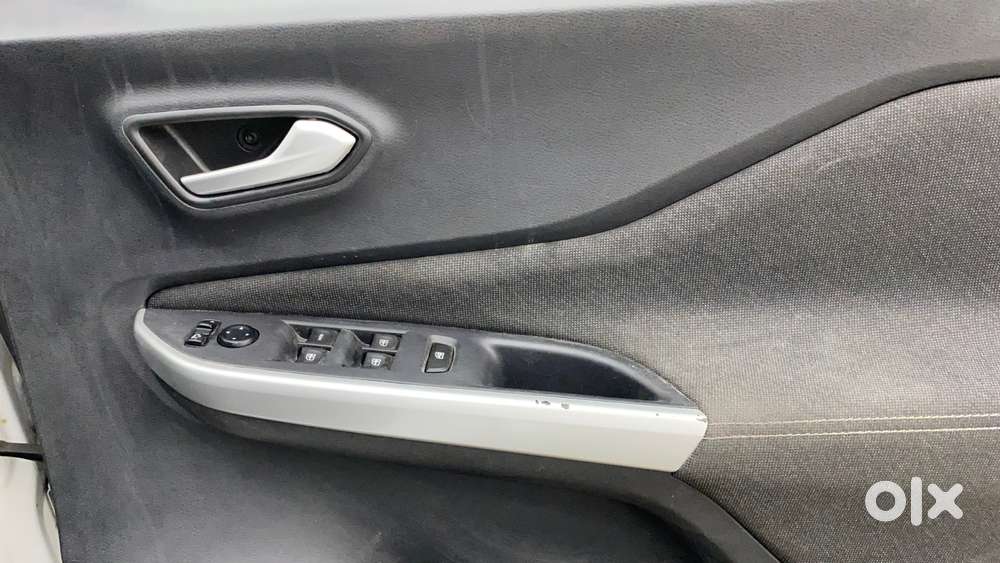 Nissan Magnite 1.0 Xv Turbo Cvt, 2021, Petrol