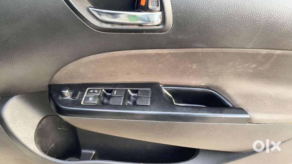 Maruti Suzuki Swift Vxi, 2016, Petrol