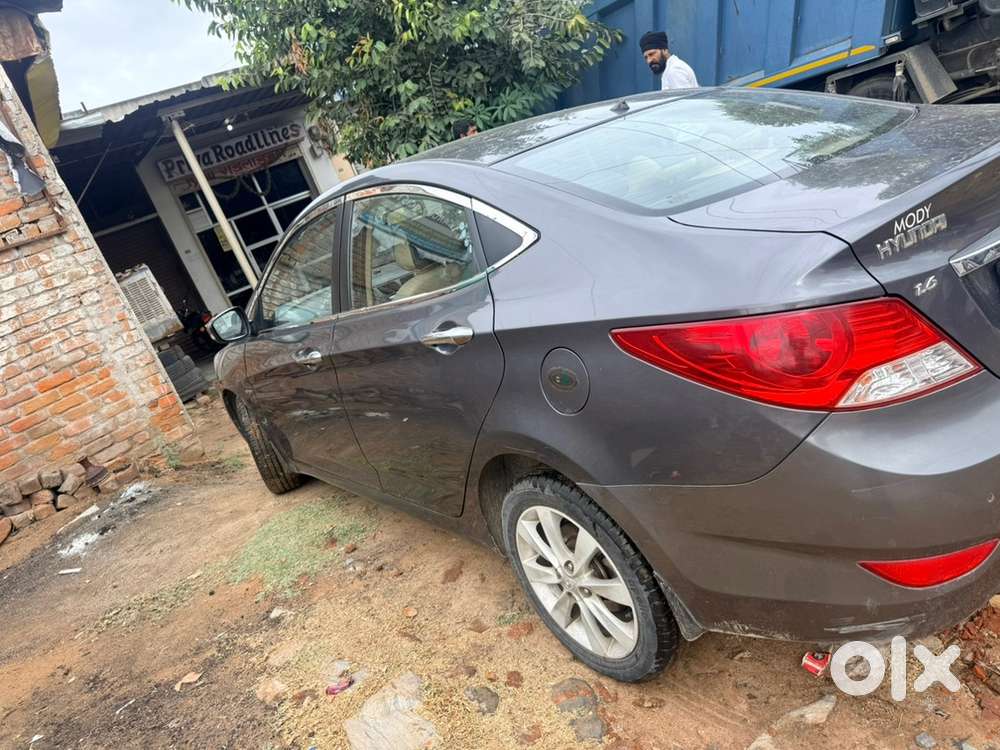 Hyundai Verna Petrol 2011