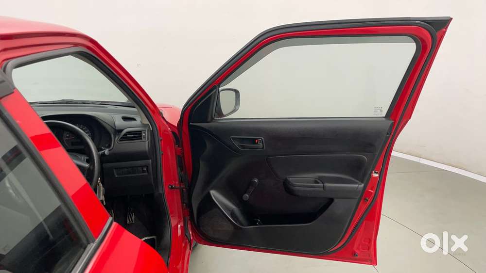 Maruti Suzuki Swift 1.3 Lxi, 2019, Petrol