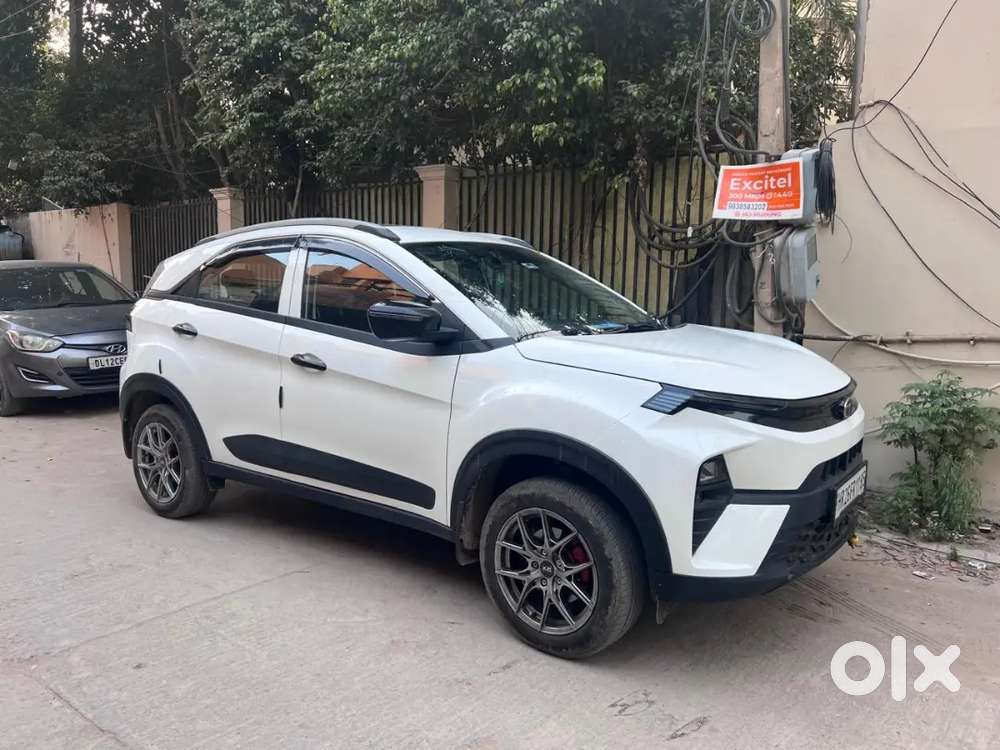 Tata Nexon Smart Plus S 2025