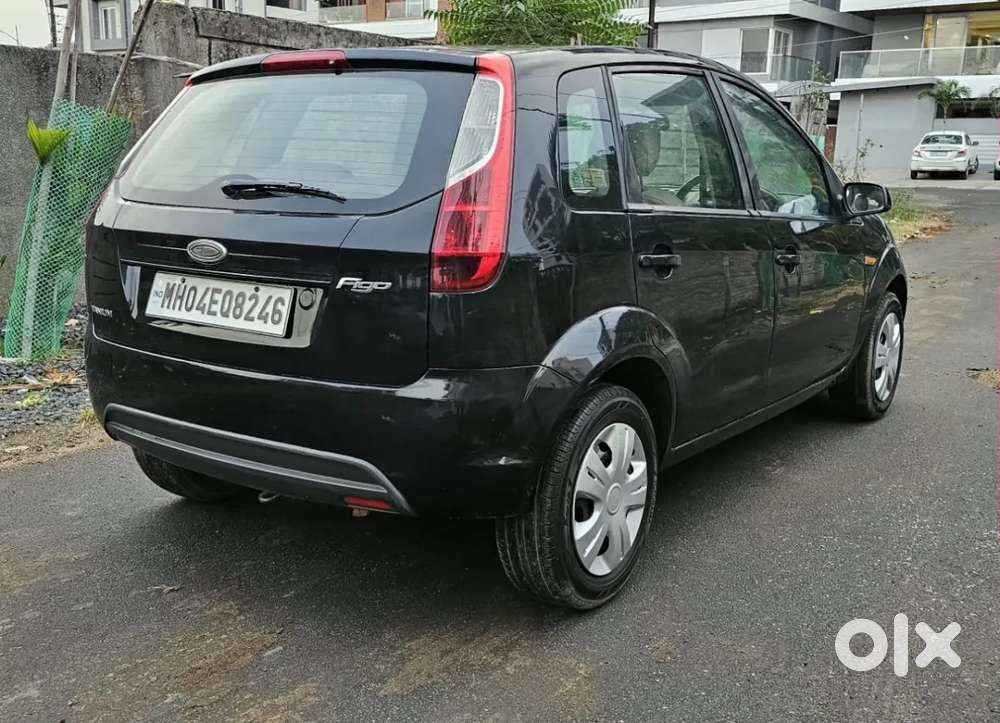 Ford Figo Petrol Titanium, 2011, Petrol