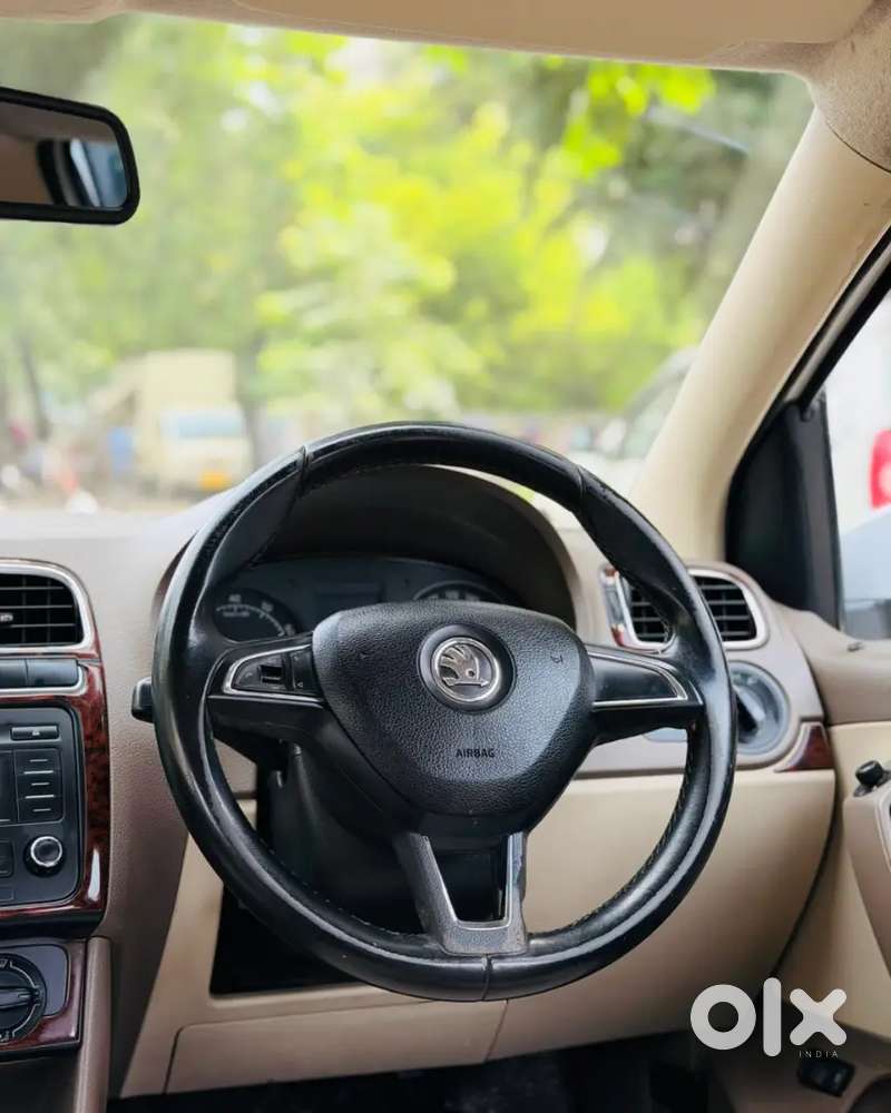 Skoda Rapid 1.6 Ambition 2016