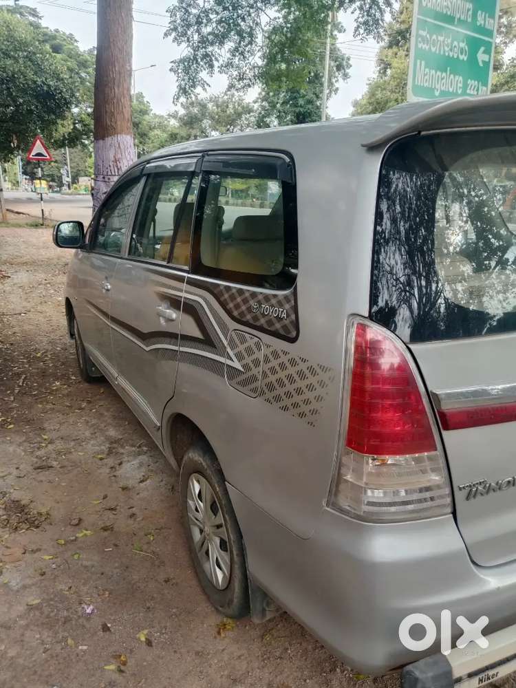 Toyota Innova G 2009