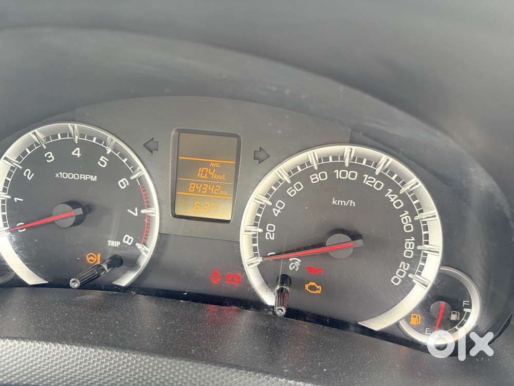 Maruti Suzuki Swift Vxi + Manual, 2016, Petrol