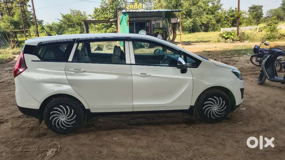Mahindra Marazzo Diesel 2019