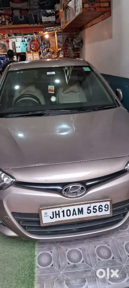 Hyundai I20 2013 Petrol Well Maintained