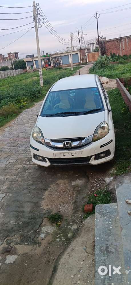 Honda Mobilio Cng & Hybrids Well Maintained