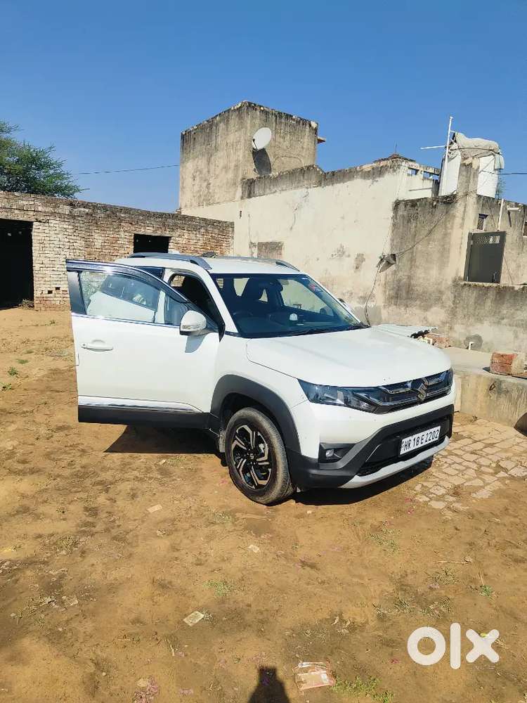 Urgent Sell Brezza Lxi Petrol 2024