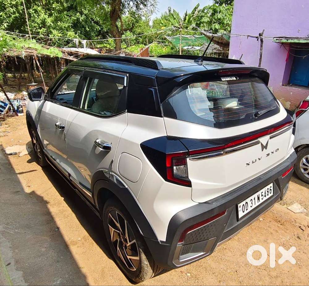 Mahindra Xuv300 2025 Petrol