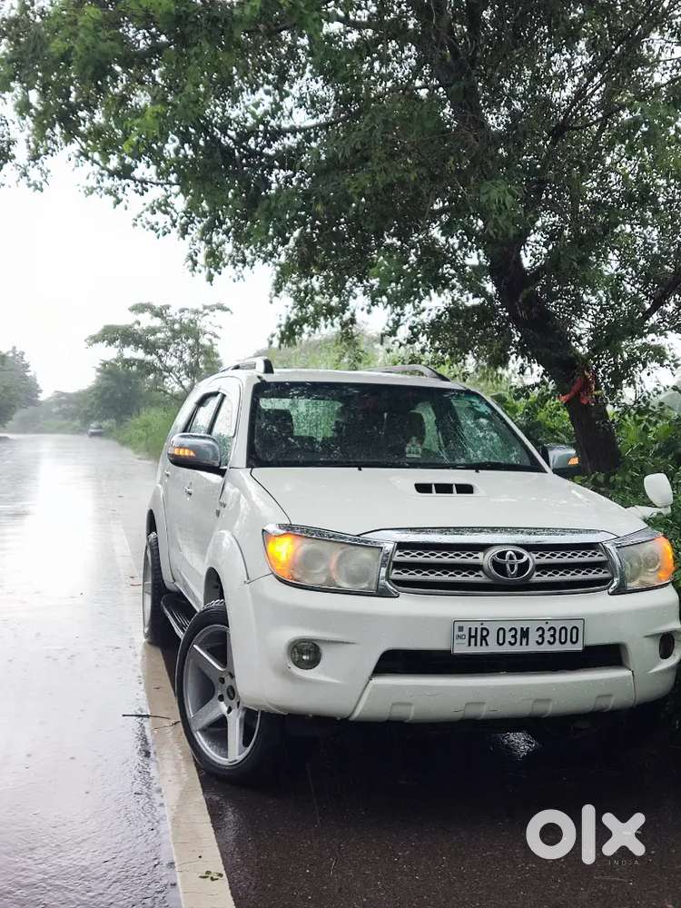 Toyota Fortuner 2011 Diesel Well Maintained