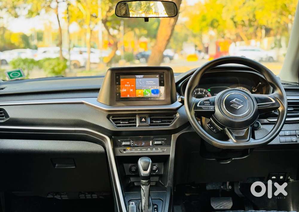 Maruti Suzuki Brezza 1.5 Vxi At Smart Hybrid, 2024, Petrol