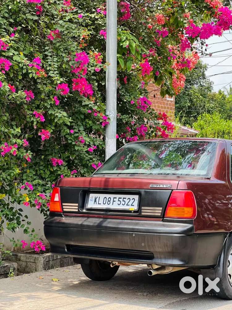 Maruti Suzuki Esteem 1995