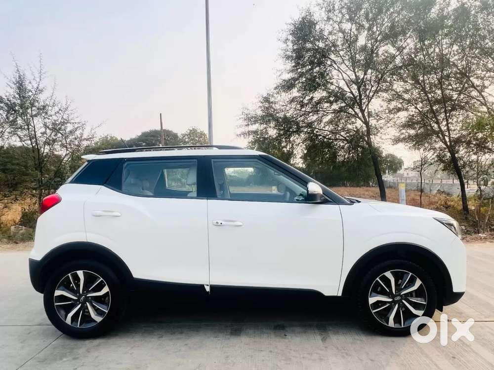 Mahindra Xuv300 W8, 2020, Petrol