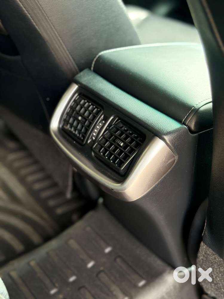 Toyota Hilux High Diesel Turbo Automatic, 2024, Diesel