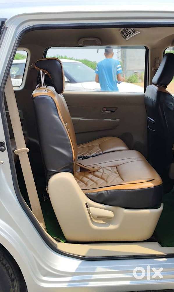 Maruti Suzuki Ertiga 2018-2022 1.4 Zxi At, 2022, Petrol