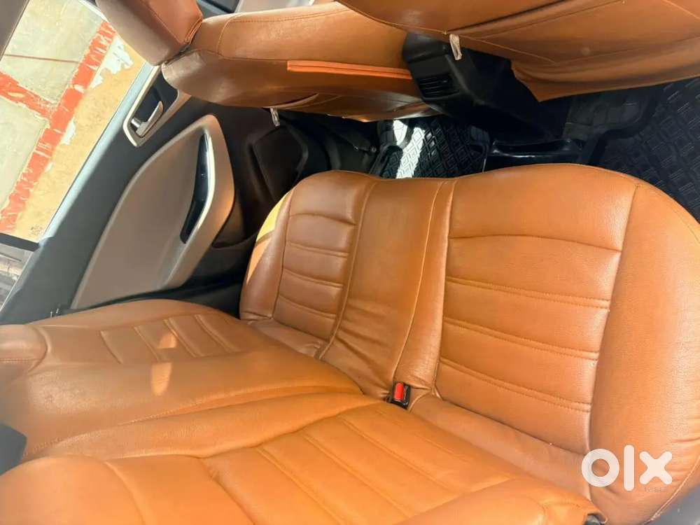 Hyundai I20 2018 Diesel Well Maintained Top Model Push Button Start