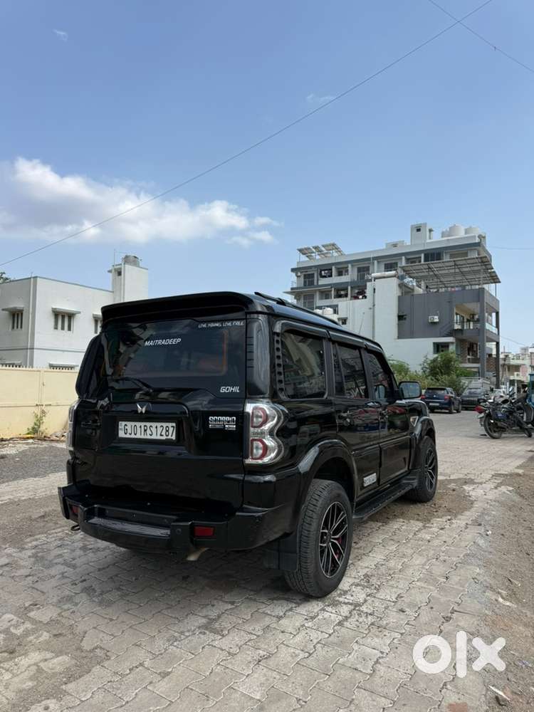 Mahindra Scorpio Diesel 2016