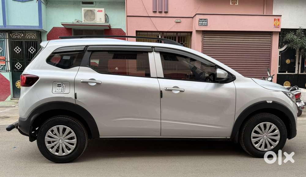 Renault Triber 1.0 Rxe, 2021, Petrol