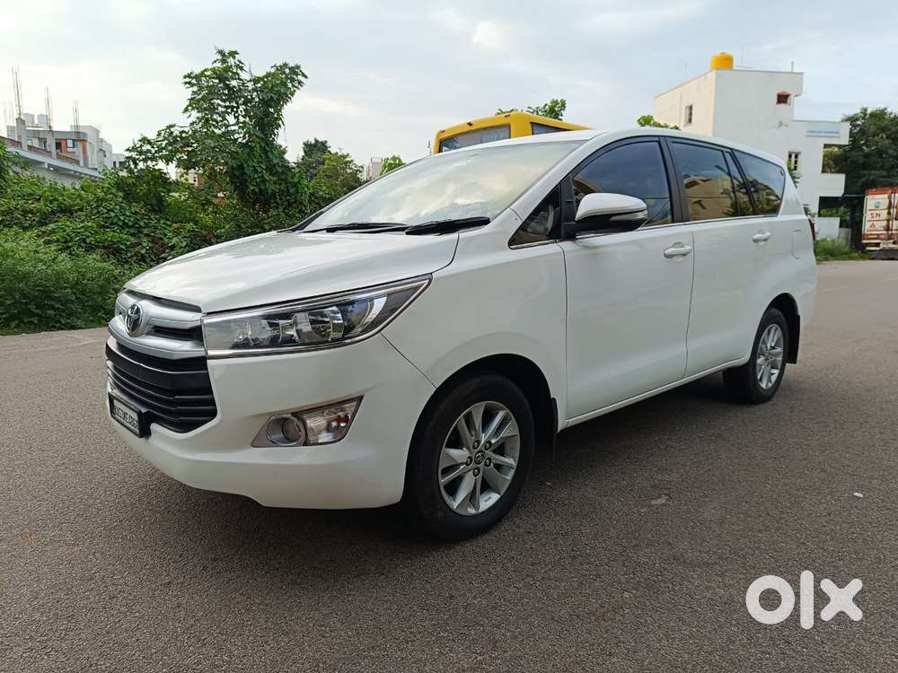 Toyota Innova Crysta 2.8 Gx Automatic 7 Str, 2017, Diesel