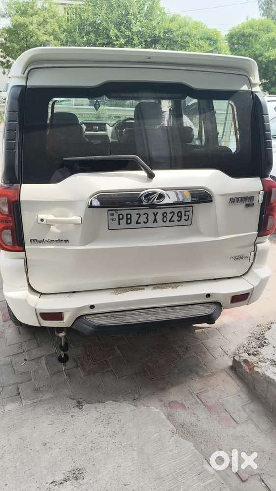 Mahindra Scorpio 2018 Diesel Manual