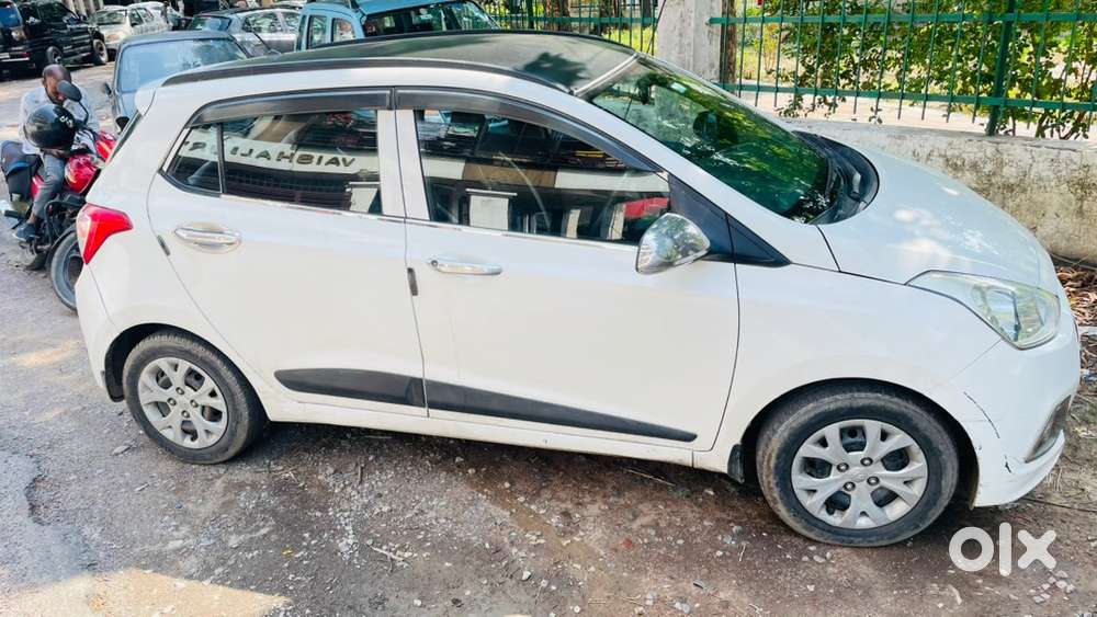 Hyundai Grand I10 Sportz 2016 Diesel
