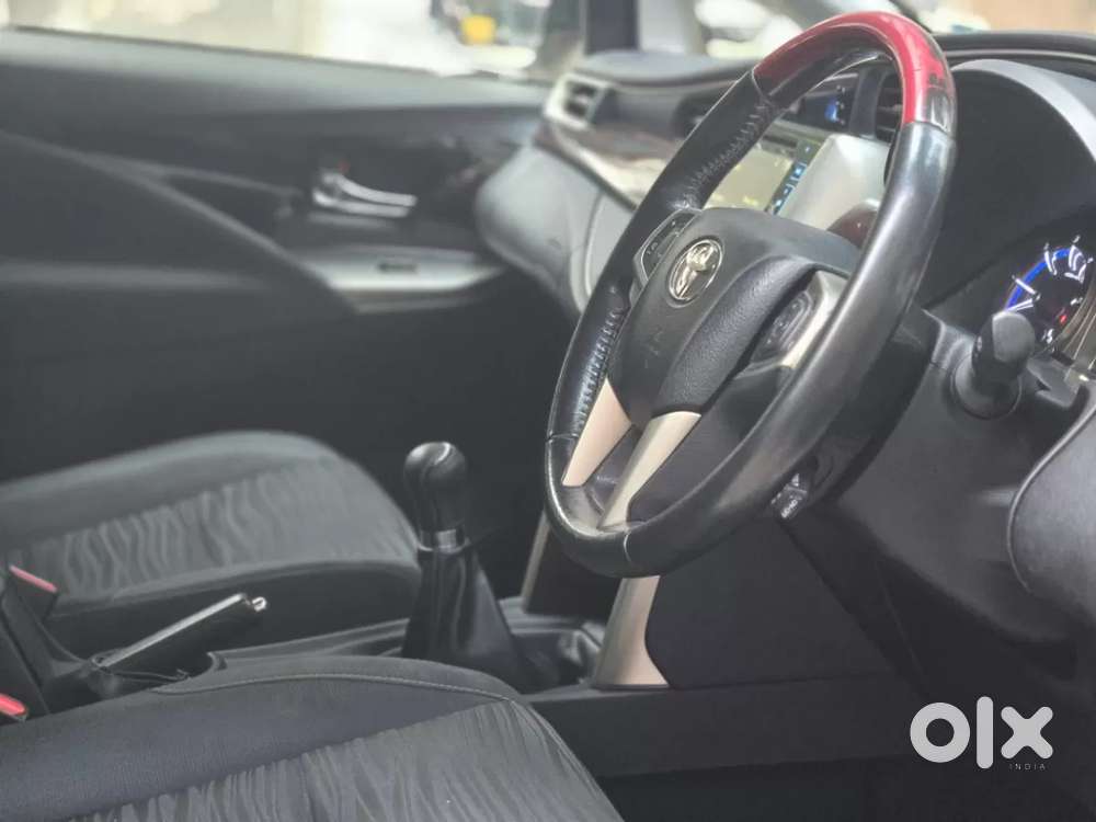 Toyota Innova Crysta 2.4 V 7 Str, 2016, Diesel